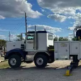 Fernandez and Sons Towing, Schulenburg