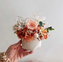 Surprise Someone With Bloom Box in Singapore, Bukit Timah