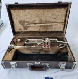 Yamaha YTR-739T Professional Trumpet for Sale, $ 1,495
