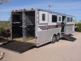 Premium Specialized Equine Transportation, Joshua Tree