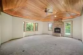 Top Real Estate Agent Milwaukee | Sean Lentz, Hubertus