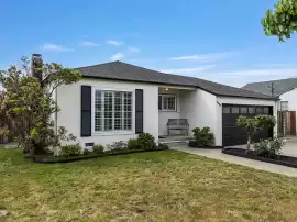 Real Estate Agents in Newark CA | Laxmi Penupothul, Cupertino