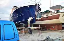 Custom Marine Vinyl Wraps for Yachts – Call Today!, Beverly
