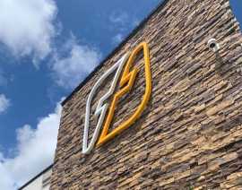 Custom Signs for Buildings in Tampa, Tampa