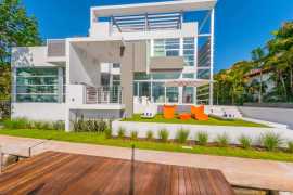 Luxury Vacation Homes in Miami - The Nightfall Gro, Miami