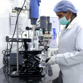 Lip Care Product Manufacturer Creating Custom Balm, Jammu