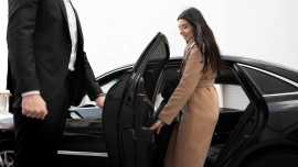 7-Seater Cab Services in Singapore, Bukit Timah