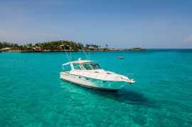Explore Nassau with the Best Yacht Charter Service, Nassau