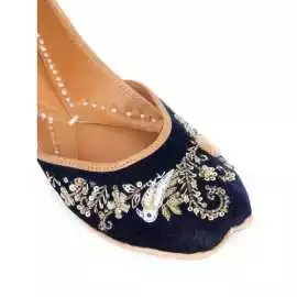  Get Designer PunjabiJuttis Now!, Delhi