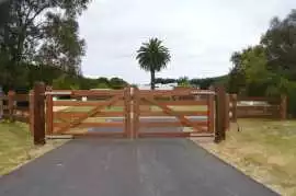 Why Are Sliding Gates the Top Choice for Mt Martha, Hastings