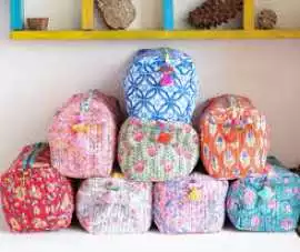 Discover High-Quality Custom cosmetic bags in bulk, Alicia