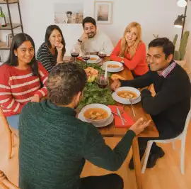 VibeIt - Join dinner with strangers. 