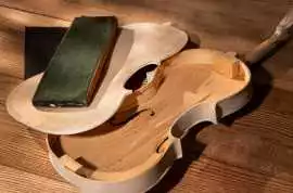 Durable Acoustic Guitar Bracewood Engineered, $ 0