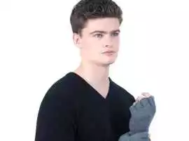Mens cashmere fingerless gloves, London