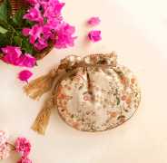 Looking Out For Wedding favors In Every Budget?, Chennai