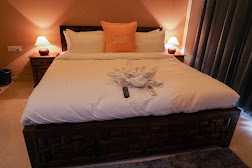 Luxurious Living: Rent a 2BHK Service Apartment in, Noida