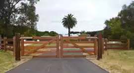 How Durable Are Timber Gates in Frankston climate?, Frankston East