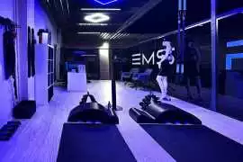 Discover Dubai’s Leading EMS Fitness Studio, meninggal 2,900