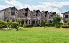 Plan Your Perfect Getaway at Amaris Greens Resort 