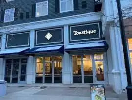 Toastique, Wayzata