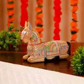 Trendy Home Décor Items for a Stylish Living Space, ₹ 1