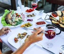 استمتع بالمأكولات البحرية اللذيذة في مطعم Fish الم, Dubai