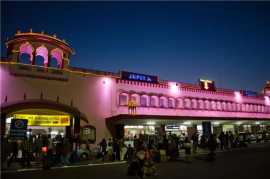 Enjoy Delicious Veg Food at Jaipur Railway Station, Jaipur