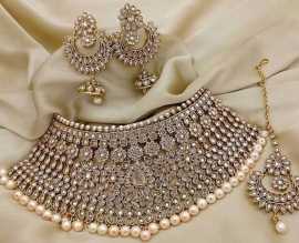 Top-Notch Jewellers in Galaxy blue Sapphire Plaza, Noida