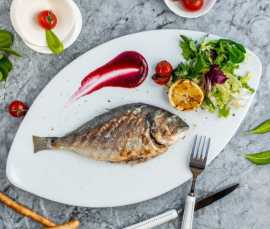 تناول العشاء في مطعم Fish واستمتع بالمأكولات البحر, Dubai
