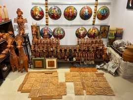 Best Handicraft gifts in India , Kolkata