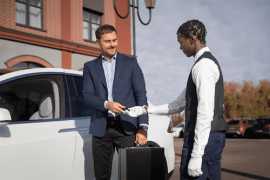 Private Transfer Basingstoke To Gatwick , London