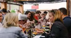 Who Can Benefit from Using Restaurant Crowd Track, Los Angeles