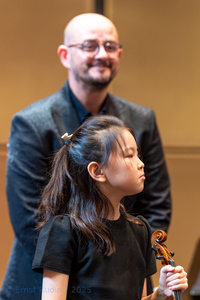Competition Violin: Mila Sabella, Chai Yuwei, Aron Wallerstein 