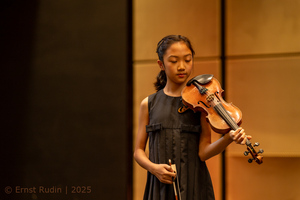 Competition Violin: Xiaole Wang