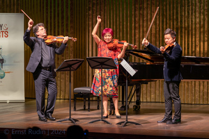 Antonin Dvořák: Terzett für zwei Violinen und Viola, op 74