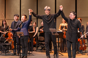 Xiaoming Wang and Diyang Mei play Mozart