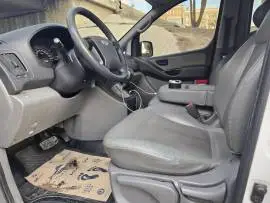 فان هيونداي H1 موديل 2012 للبيع