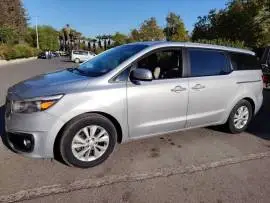 كيا سيدونا 2017