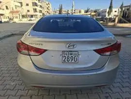 Hyundai Elantra 2011