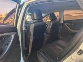 Hyundai Elantra 2011