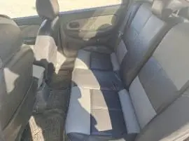 كيا شوما 2004