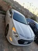 Hyundai Elantra 2012, Hama