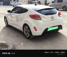 Hyundai Veloster 2012