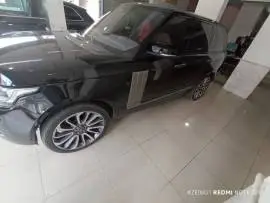 Range Rover Vouge 2015, Tartus