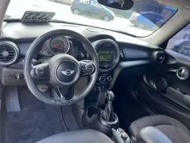 Mini Cooper 2017, Damascus, RF60119469