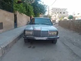 مرسيدس 280 موديل 76, دمشق, RF44270264