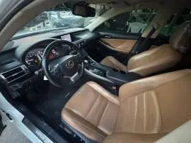 لكزس IS 250 موديل 2014