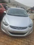 هيونداي افانتي 2012