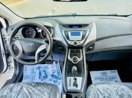 Hyundai Elantra 2014, RF19042154