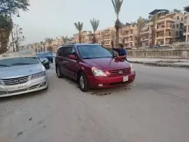 كيا كرنفال 2010, RF83756140